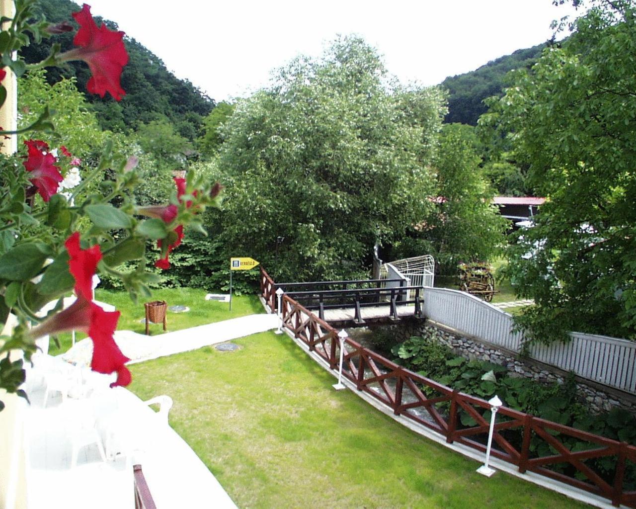 Hotel Szeleta Lillafured Ngoại thất bức ảnh